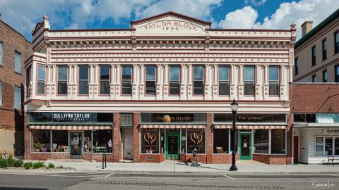 A building in Macomb, IL. Photo courtesy Randall von Liski 